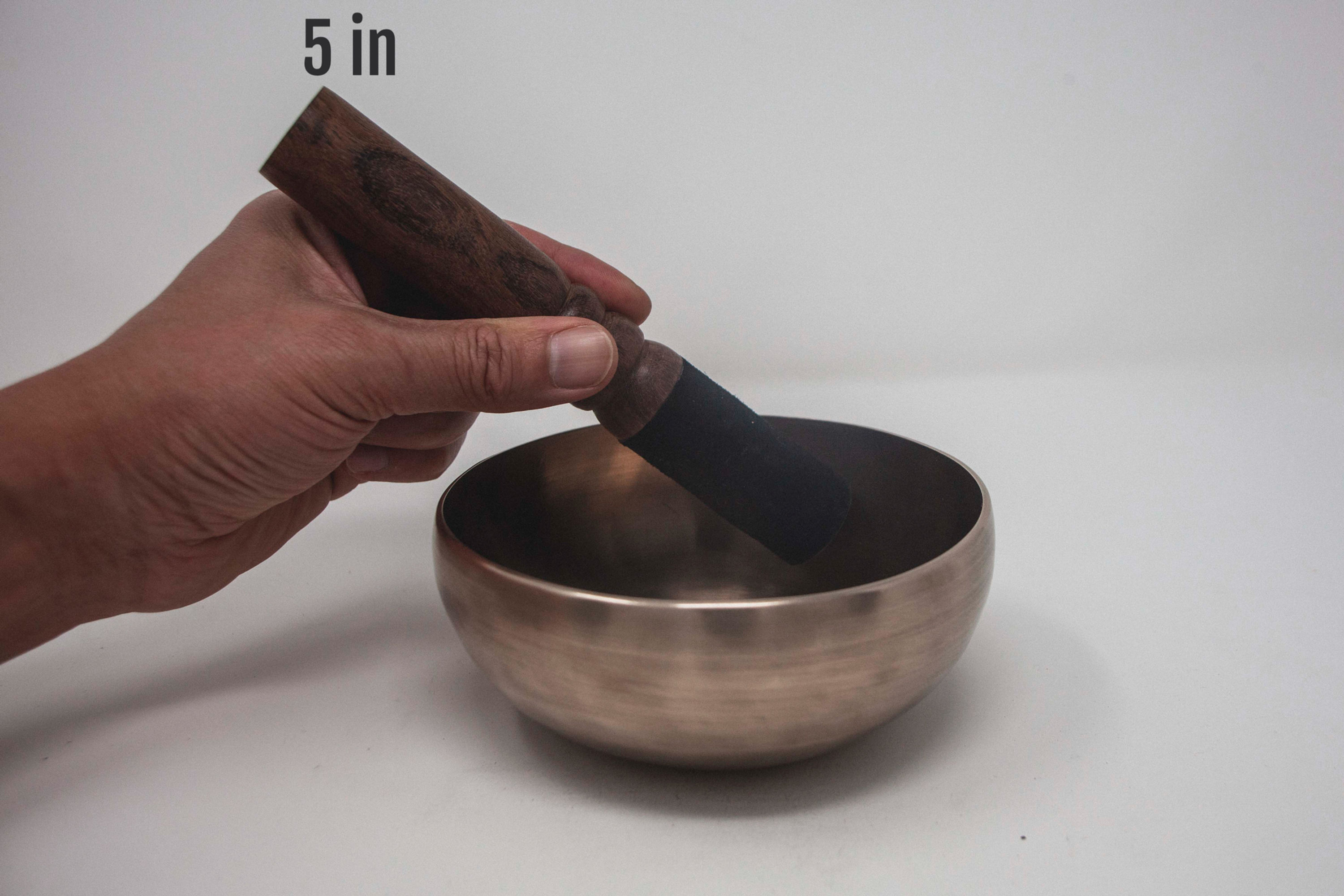 🌙 Moon Bowl – Traditional Handcrafted Tibetan Singing Bowl