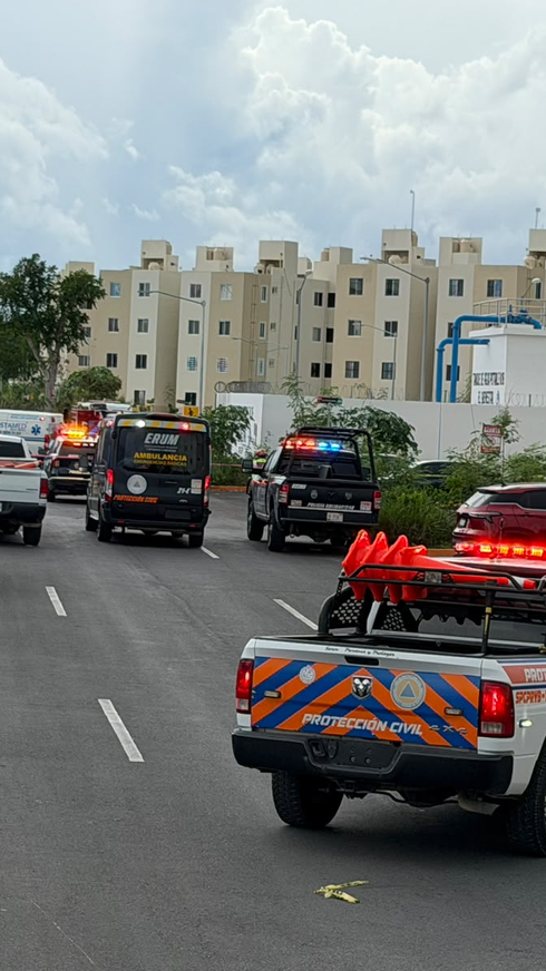 Muere trabajador tras recibir descarga eléctrica de alta tensión en Playa del Carmen
