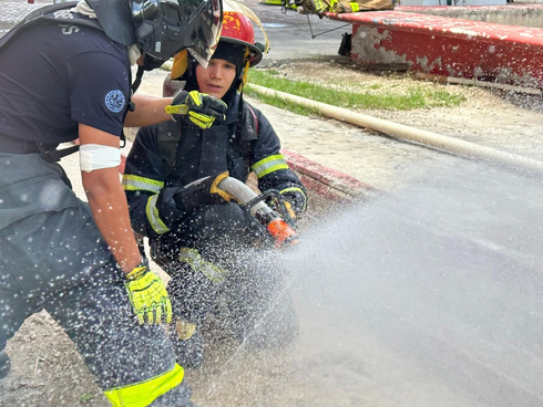 Gobierno de Estefanía Mercado promueve intercambio formativo entre Francia y Bomberos de Playa del Carmen