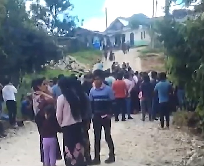 Conmoción entre los vecinos del barrio Bochojbó Centro, en el municipio de Zinacantán, causó el hallazgo del cuerpo sin vida del Curandero Lorenzo "N".