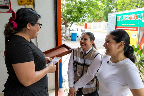 Estefanía Mercado acerca apoyos y capacitación a 1200 negocios de Playa del Carmen con las “Brigadas de Transformación” 