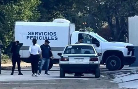 Ejecutan a taxista de Cancún a bordo de su unidad en Bonfil