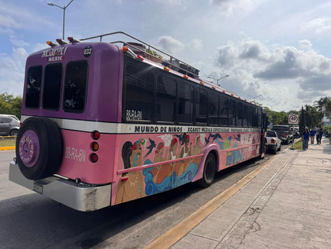 Choque entre camión y motocicleta deja una mujer herida en Playa del Carmen