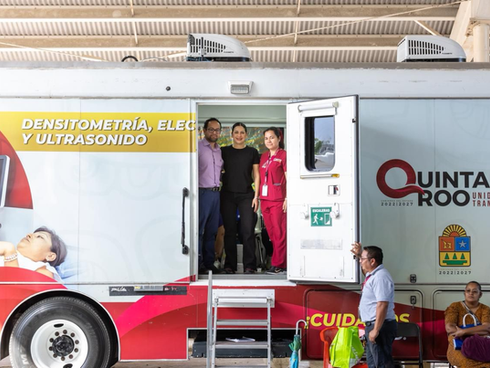 Estefanía Mercado acompaña “Caravanas de Salud” para garantizar atención médica gratuita y cercana a las familias de Playa del Carmen