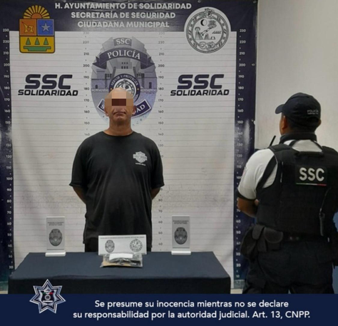 Hombre herido es detenido tras comportamiento agresivo y portar réplica de arma en Playa del Carmen