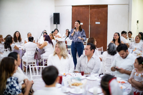 Estefanía Mercado presenta en Chetumal el “Modelo Playa”, ejemplo de transformación local