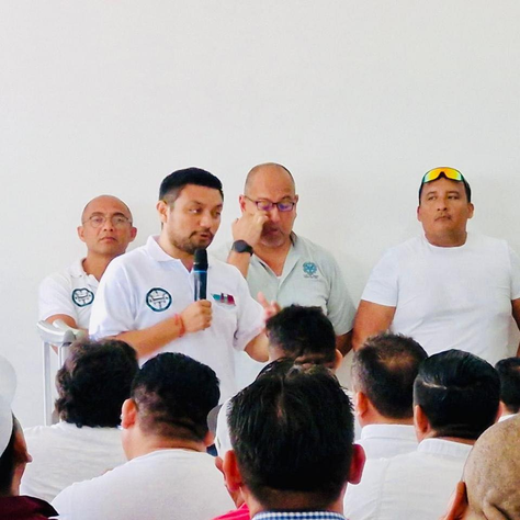 Reunión con operadores del Sindicato de Taxistas en busca de soluciones conjuntas: Luis Herrera