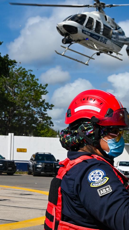 Gobierno de Playa del Carmen brinda auxilio aéreo a elemento policial de Lázaro Cárdenas