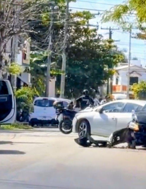 Enfrentamiento armado en Felipe Carrillo Puerto deja un delincuente abatido, un policía herido y tres detenidos