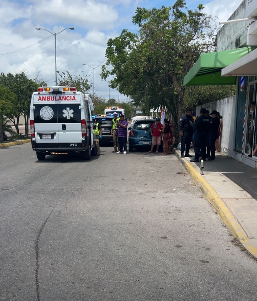 ¡Se le escapó a la muerte! Heroica reacción salva a hombre de un infarto en Villas del Sol.