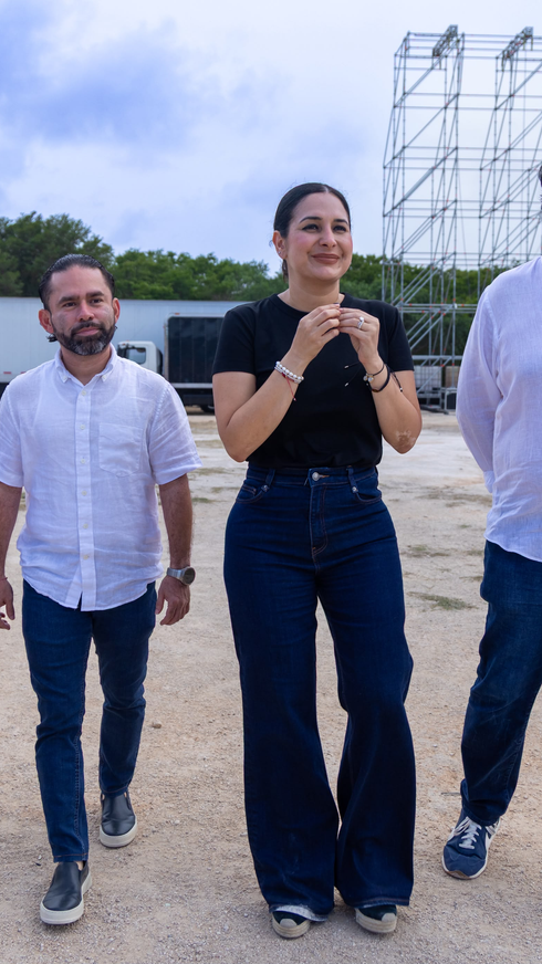 Estefanía Mercado invita a disfrutar la Feria de la Virgen del Carmen 2026 en Playa del Carmen con juegos mecánicos gratis y conciertos