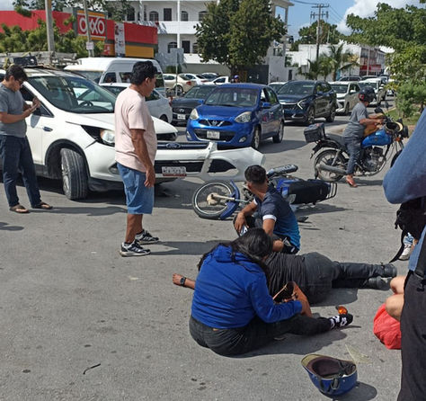 Dos lesionados tras colisión en la Constituyentes moviliza a cuerpos de emergencia