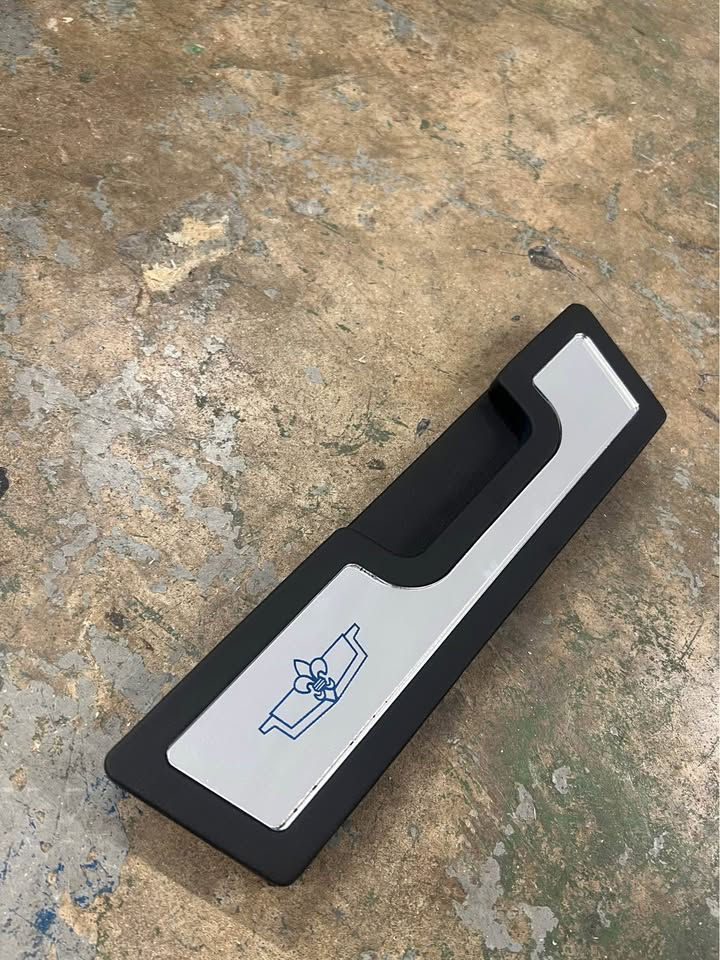 Thumbnail: Chevrolet Box Handles