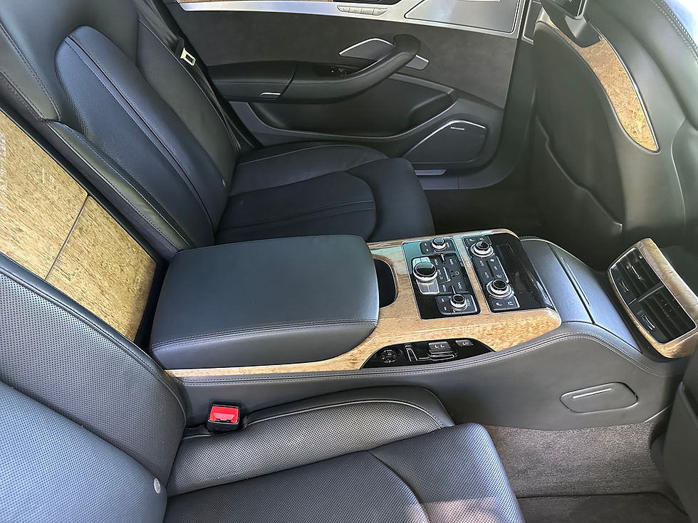 Thumbnail: 2012 Audi A8L W12 Quattro