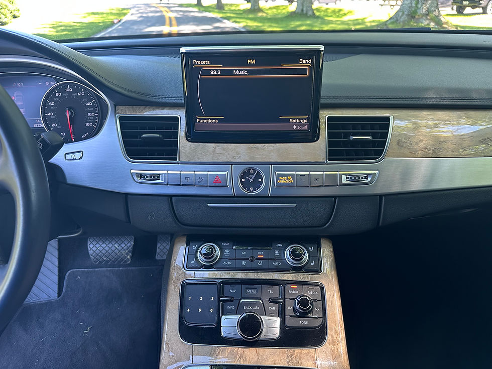 Thumbnail: 2012 Audi A8L W12 Quattro
