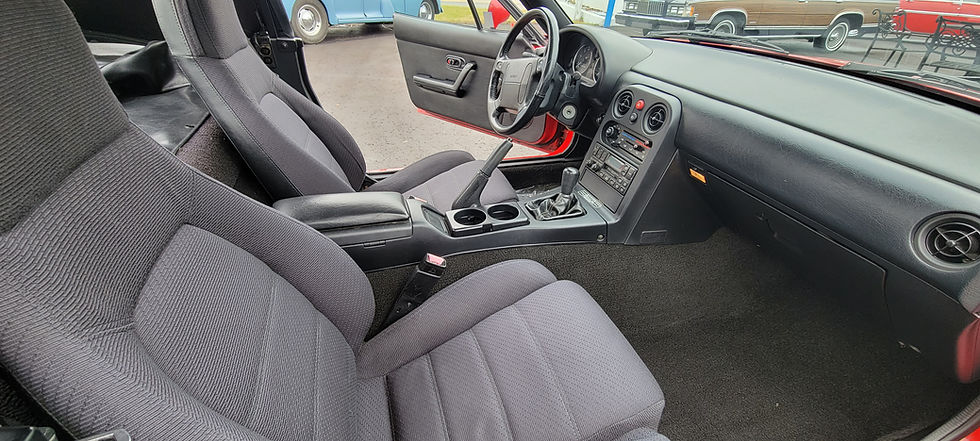 Thumbnail: 1990 Mazda Miata MX5 Convertible