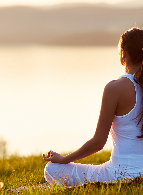 ONLINE CONSULTATION 10 LADY MEDITATING IN NATURE.png