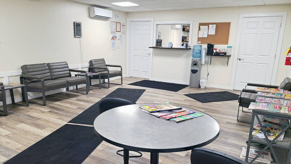 Scott's Auto Waiting Room