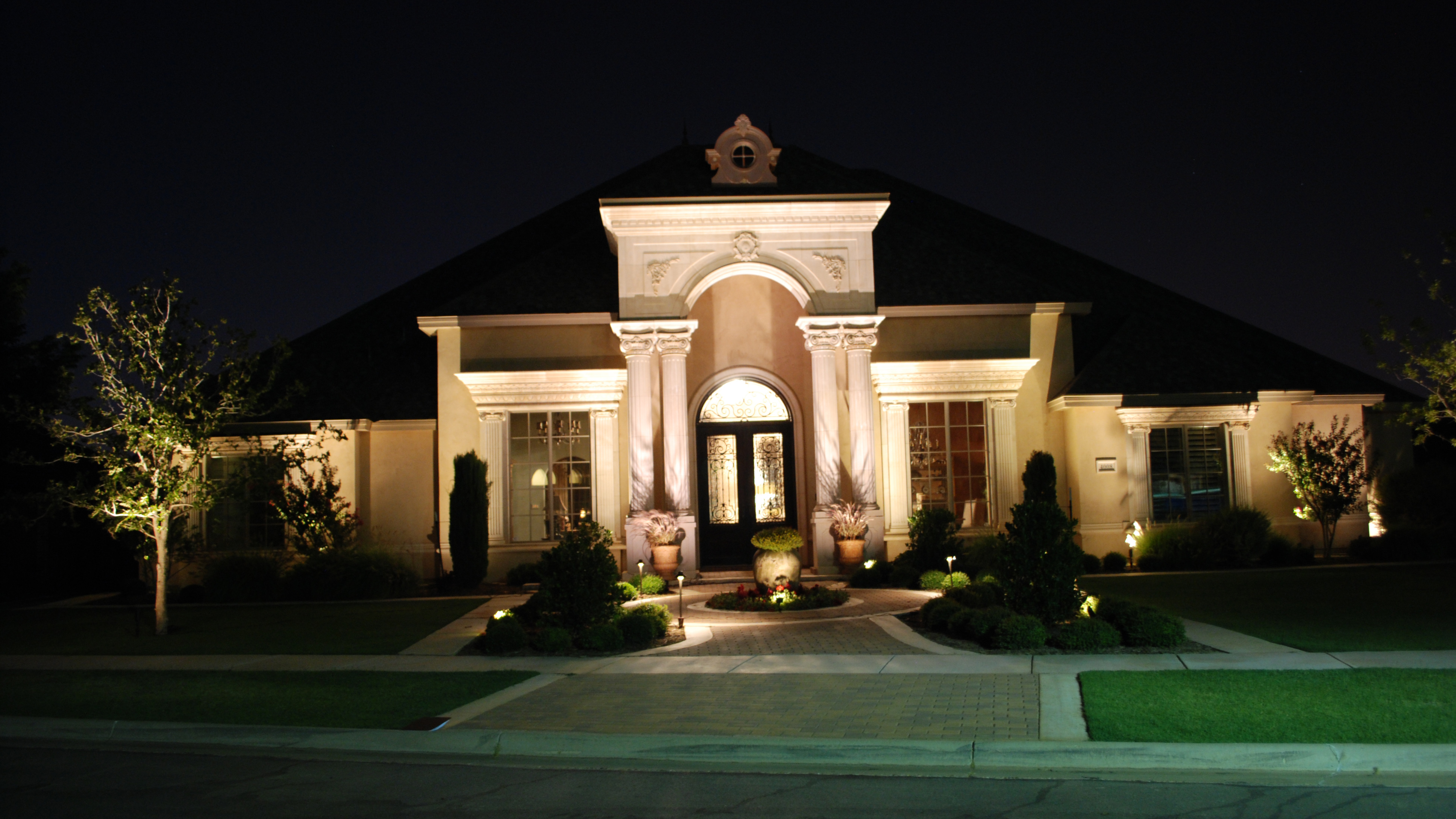 Outdoor Lights Holiday Lighting Lubbock Tx Wtoutdoorliving