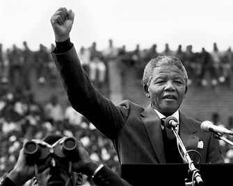 08mandela-images-slide-3gg5-superjumbo-v2.jpeg