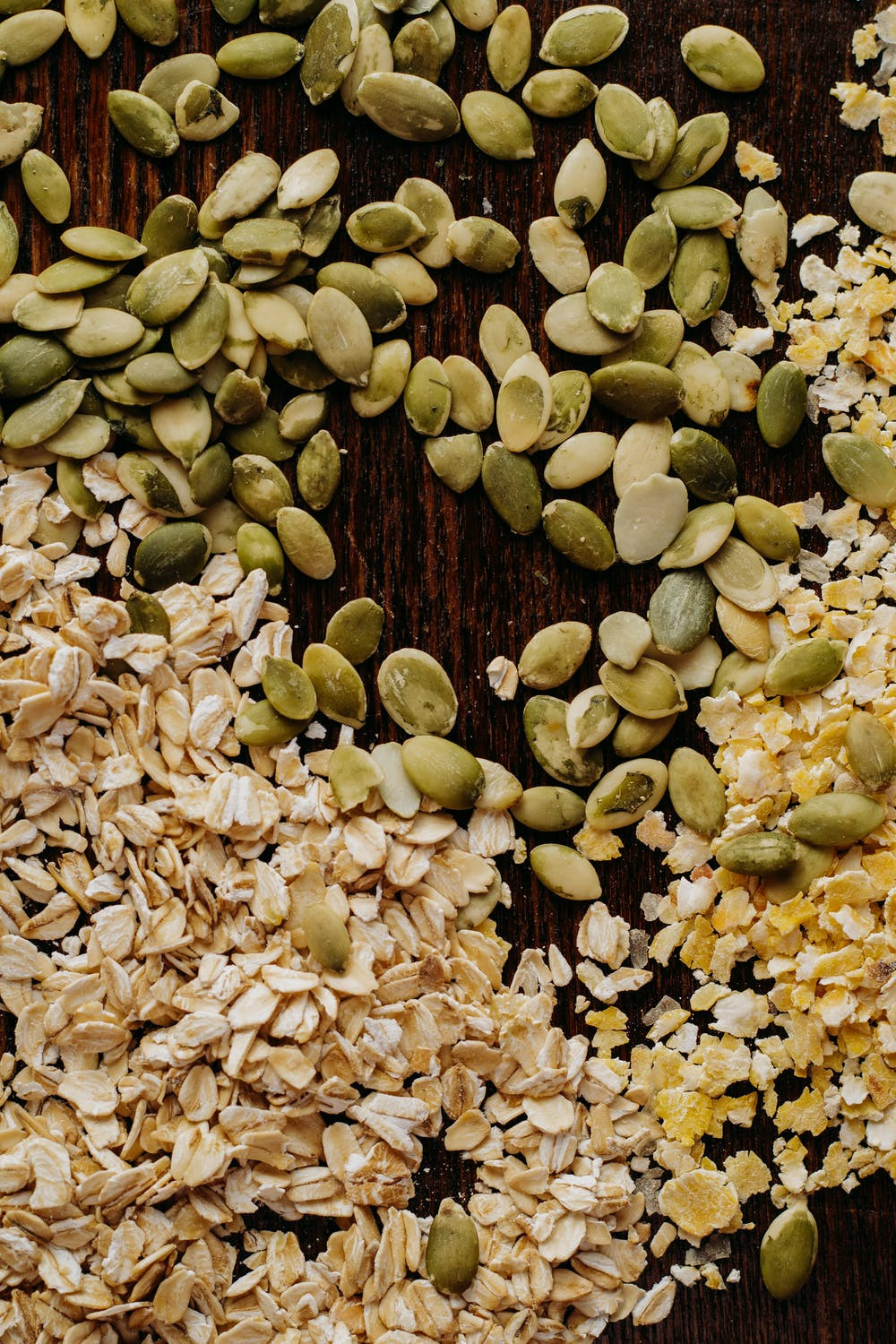 Seeds Körner Haferflocken Nüsse