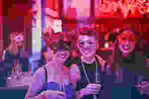Masken Fasching Sekt