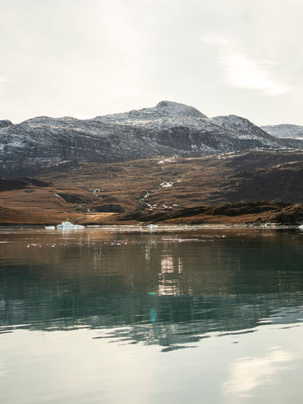 Nestled between mountains and Icebergs Glamping in style