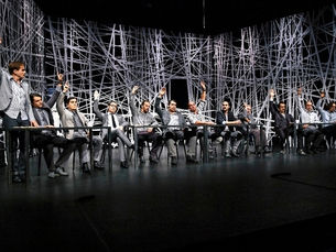 t. est le nom de la nouvelle association pour le théâtre professionnel en Suisse
