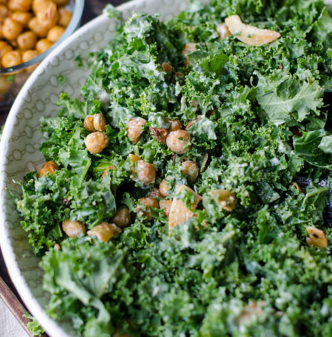 Kale and Chickpeas Salad