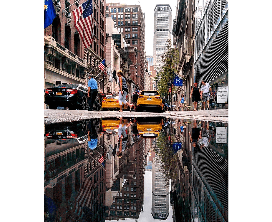 Reflection photography by Guido Ruiz