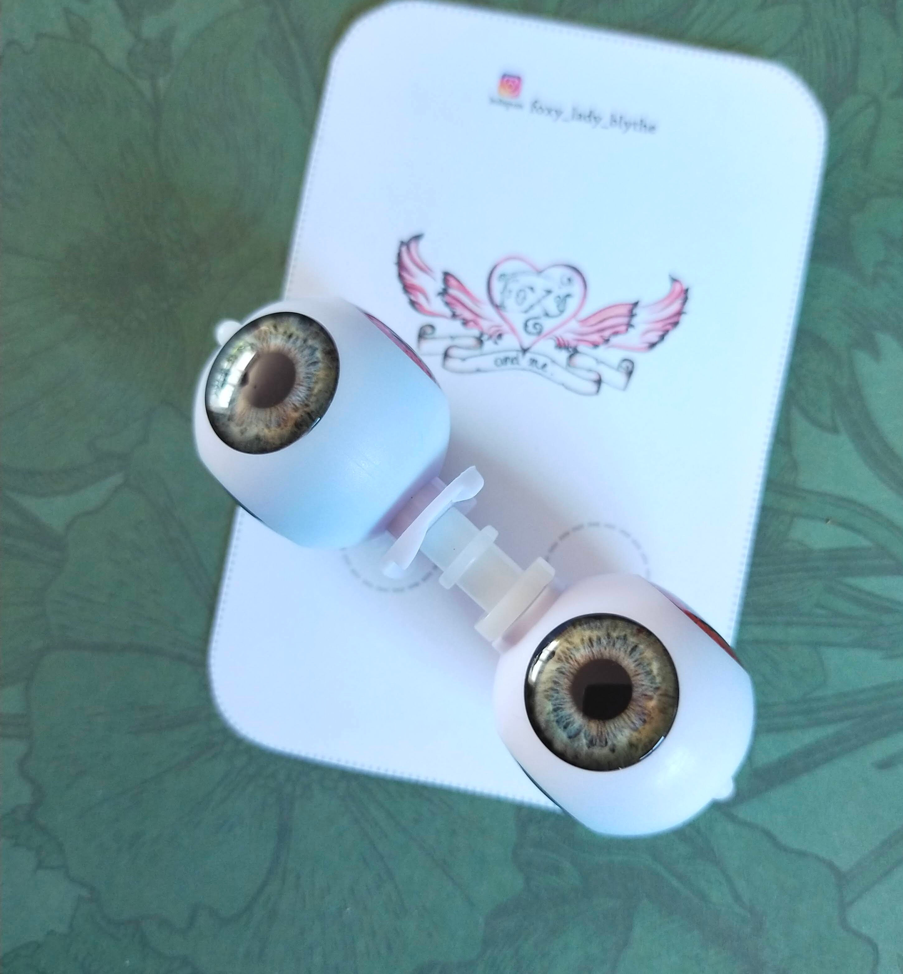 Glass eyechips 14mm, for Blythe doll