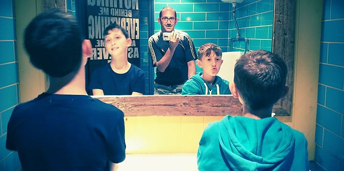 תמונה - אלעד והבנים