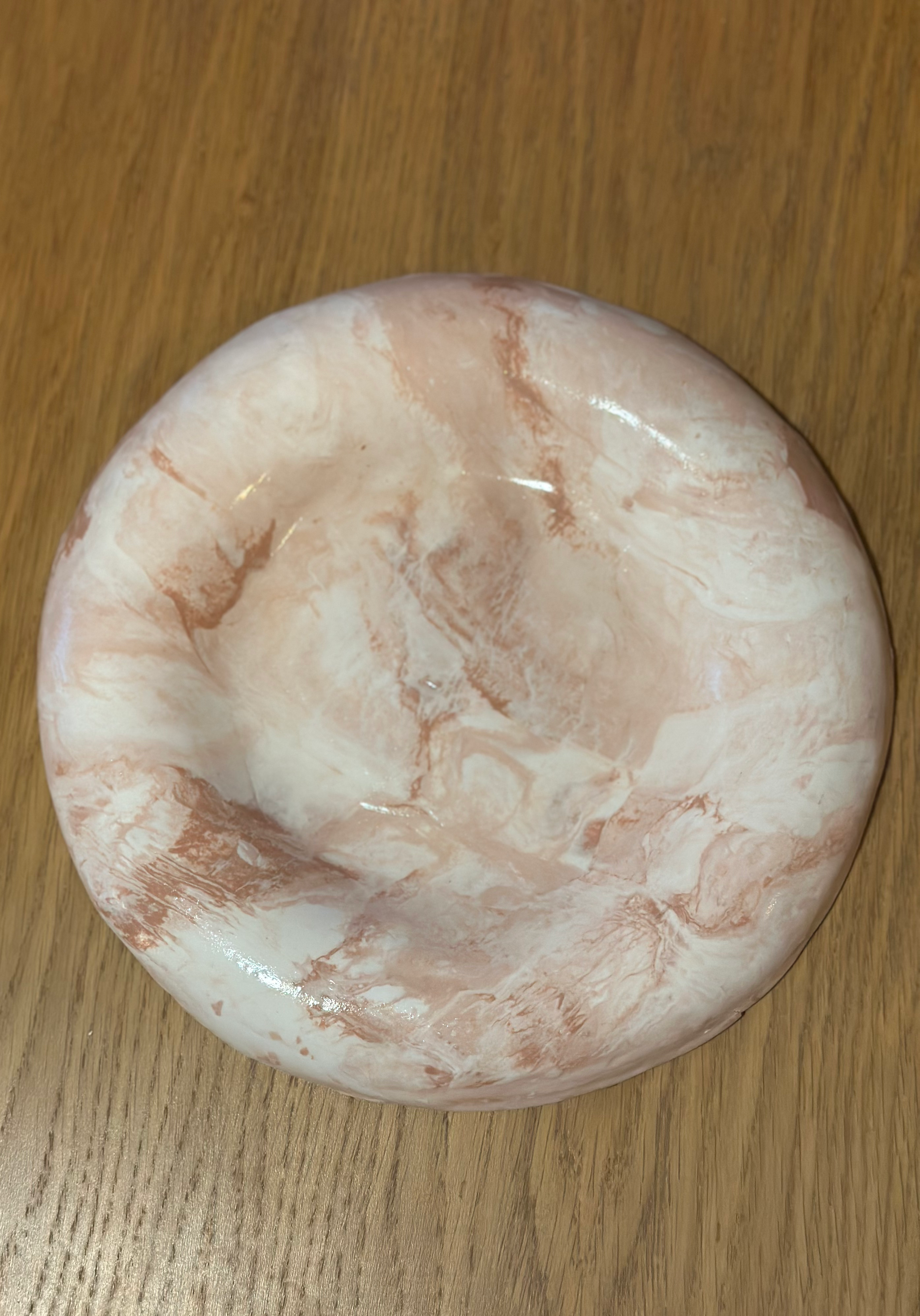 Vide-poche en argile, effet marbre rose