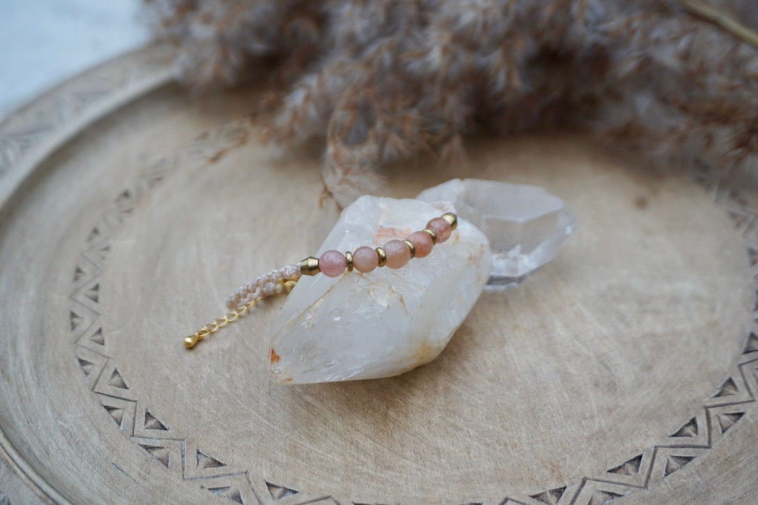 Armband Erdbeerquarz & Mondstein