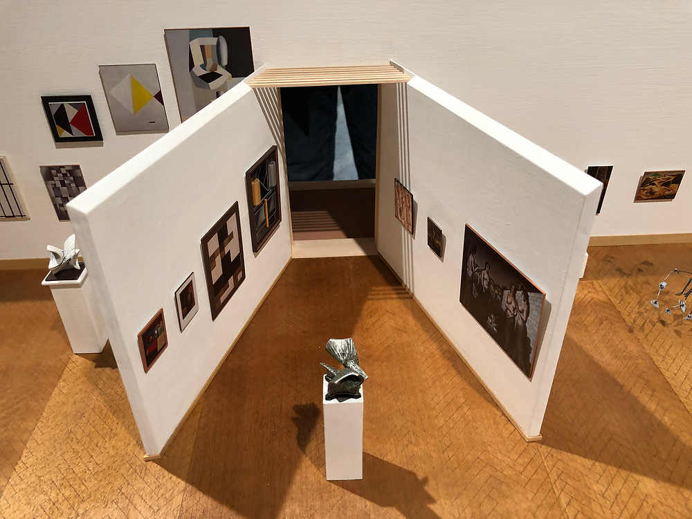 Foto de la maqueta del pabellón