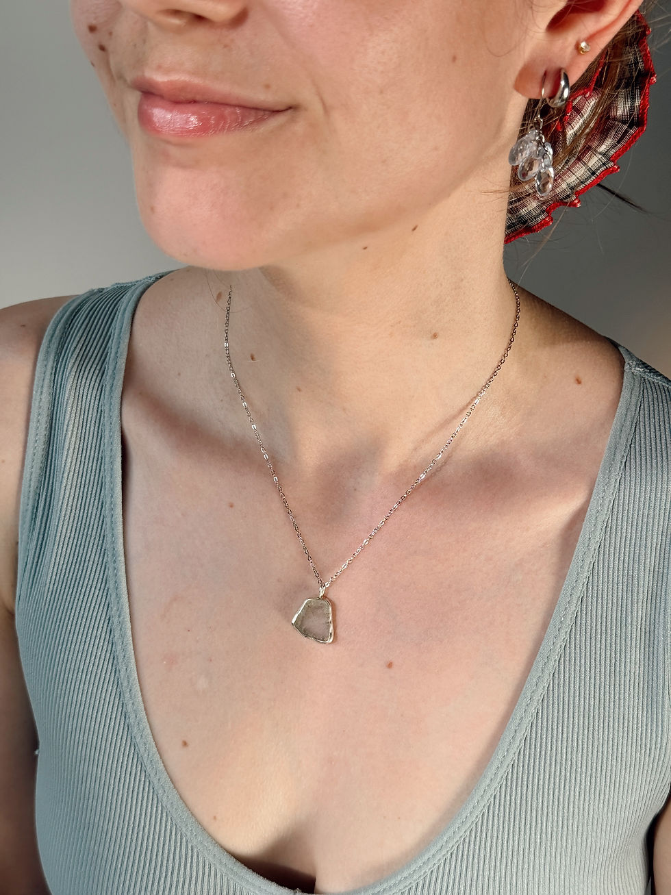 Thumbnail: open back white sea glass