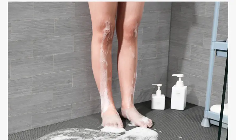Thumbnail: Drainage Non Slip Commercial Floor Mat PVC Drainage Bathroom Pool Floor Mat Mesh