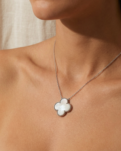 14K White Gold Pink Mother of Pearl Clover Necklace 2.85 Carat | Gerac