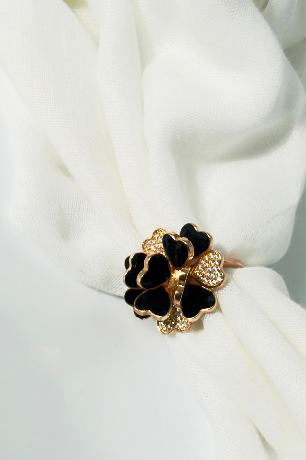 Küçük resim: Noir Bloom Işıltı Seti