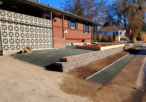 Retaining_Wall_Garden_Bed.jpg
