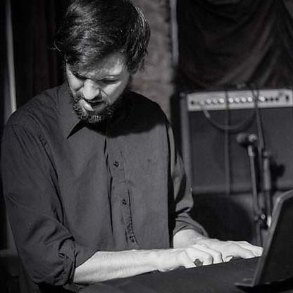 Ivan Viggio contrabajo jazz Buenos Aires Argentina Kuai
