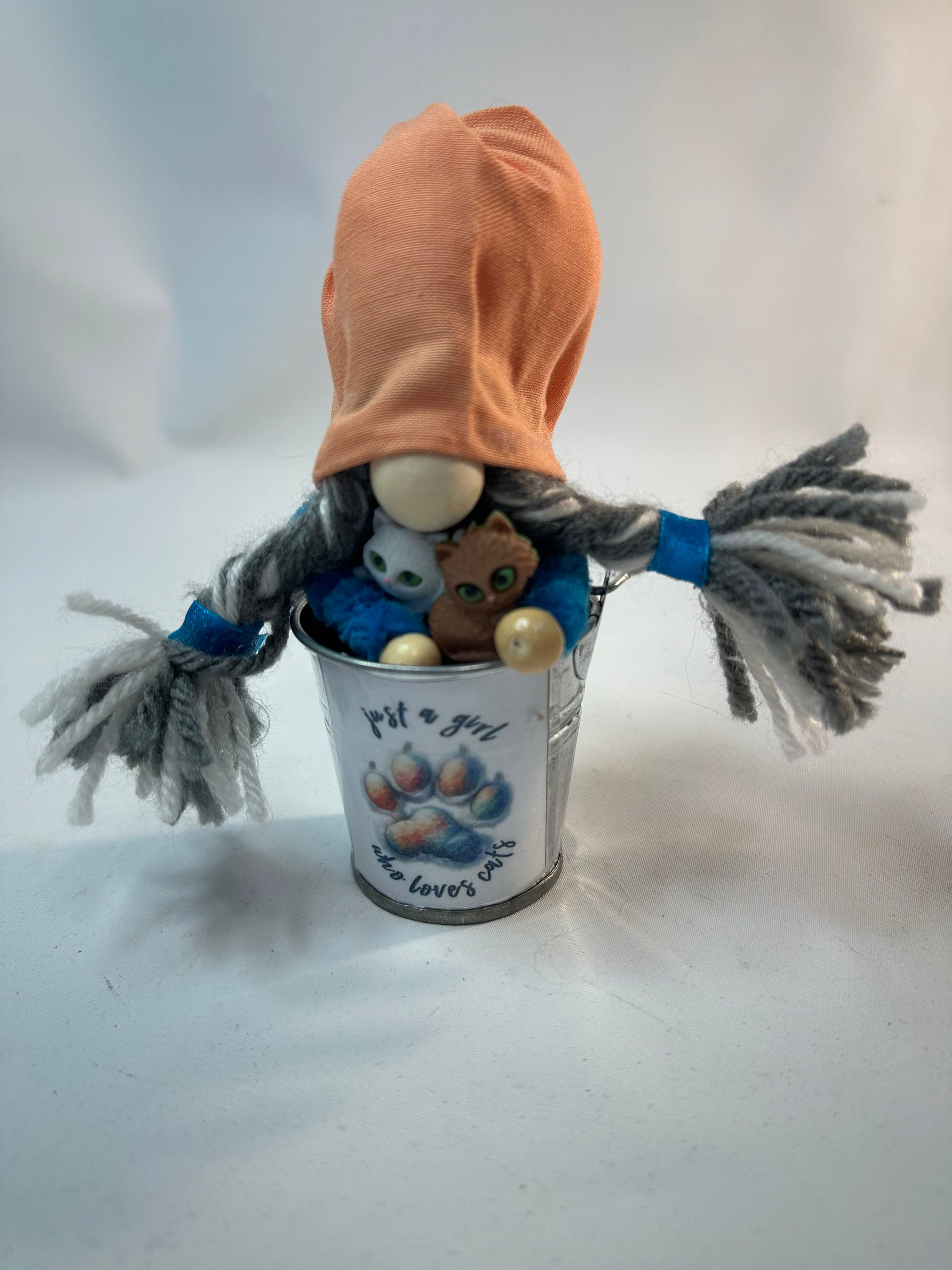 Just a Girl Who Loves Cat Cheery Gnome Bucket 