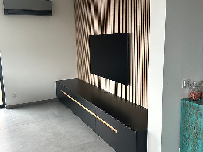 TV Board Schwarz matt Seite.JPEG