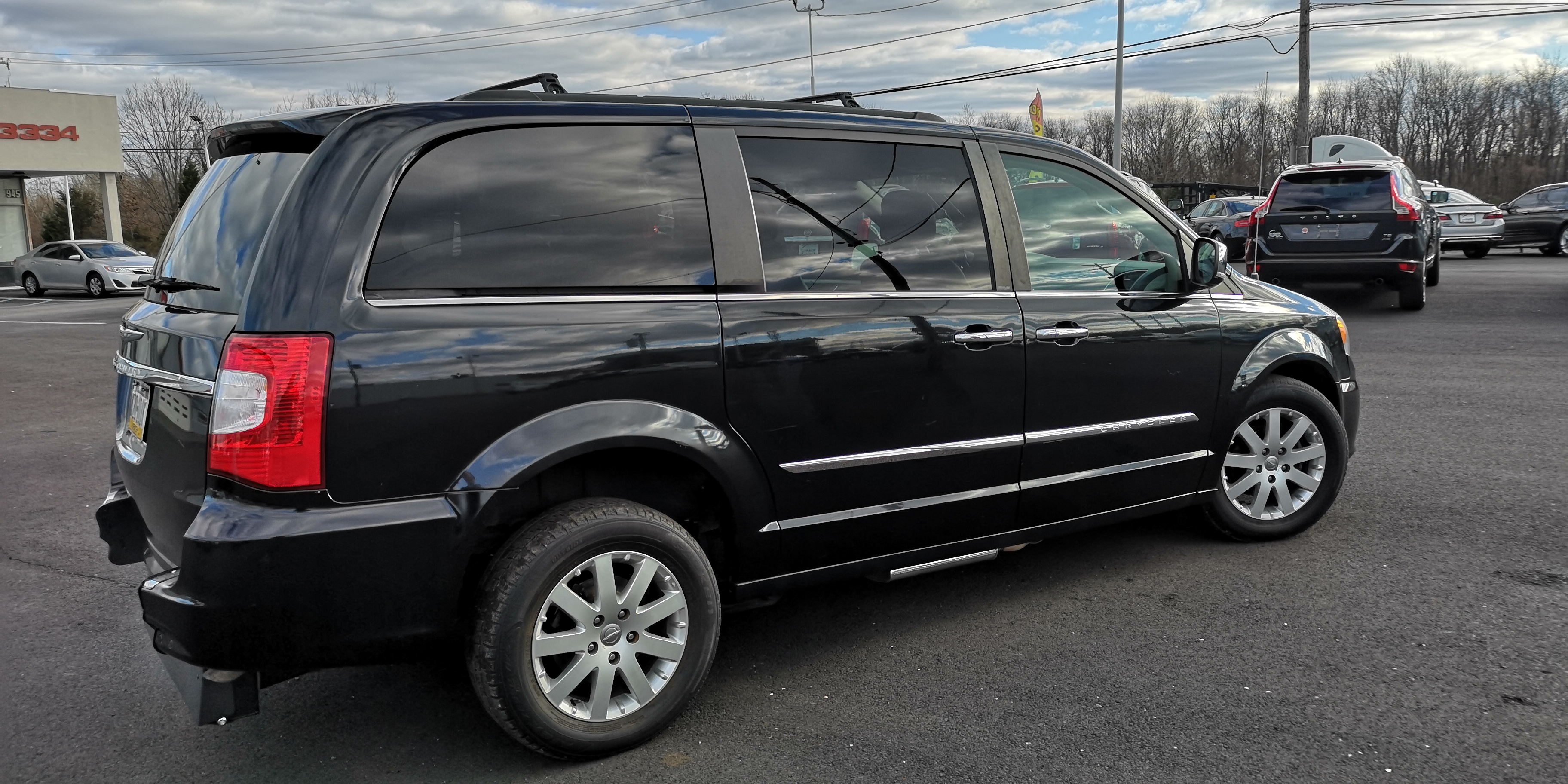 2011 CHRYSLER