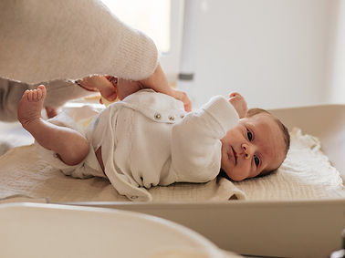 Baby auf dem Wickeltisch