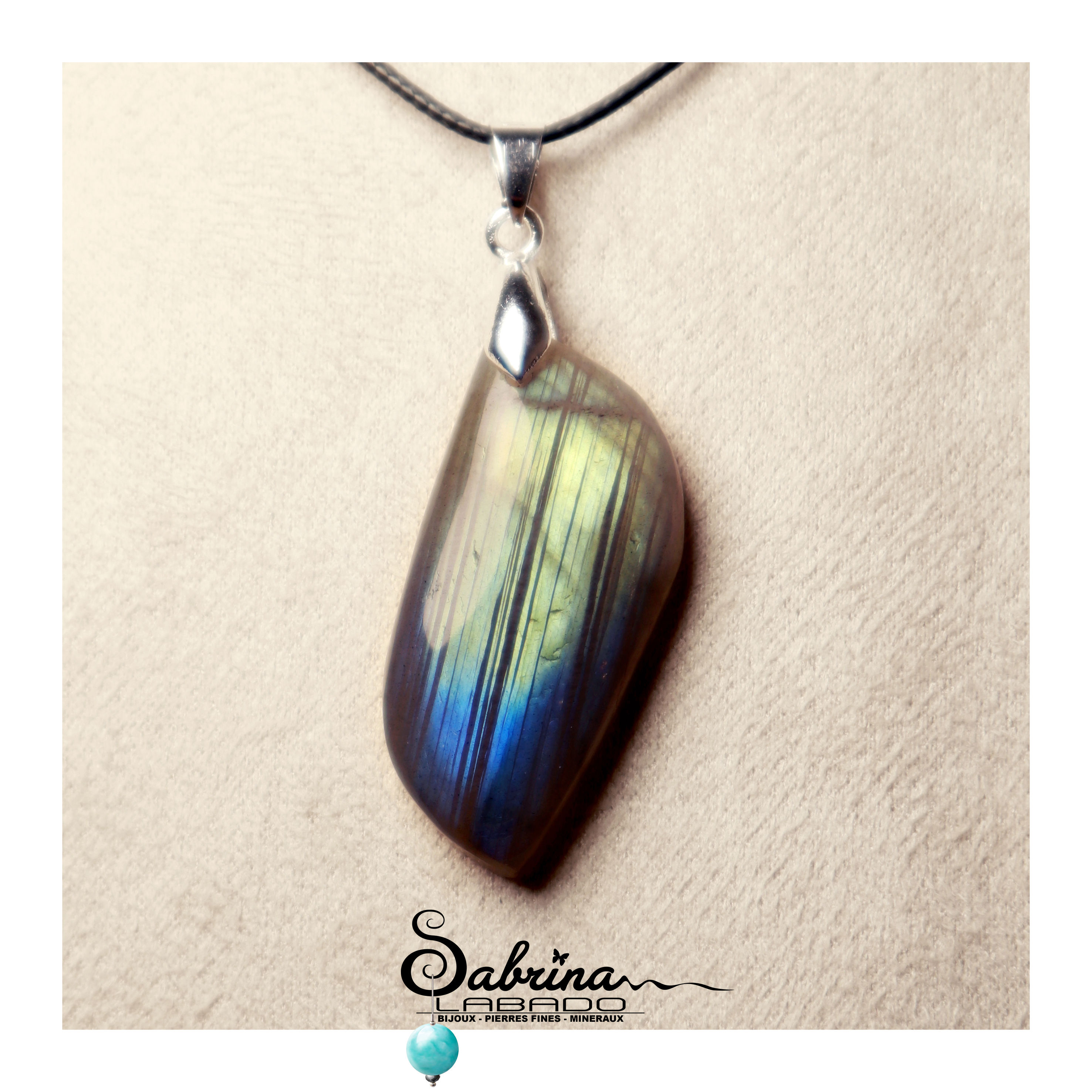 Pendentif Labradorite bleue