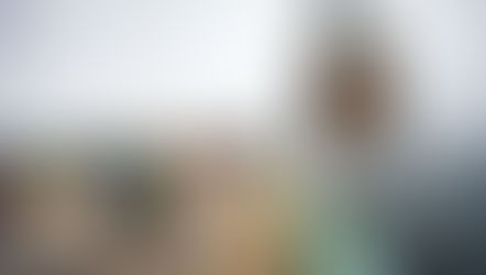 Viral video of a runner challenging a rogue wave