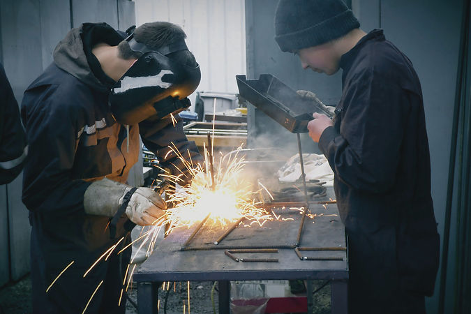 welder-g295a22375_1920.jpg