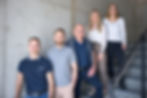 Das Team der HoKa-Inergy GmbH auf einem Gruppenfoto - Prozessoptimierung und Business Consulting in Ergolding und Landshut