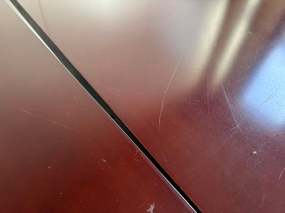 長年の使用によるキズ